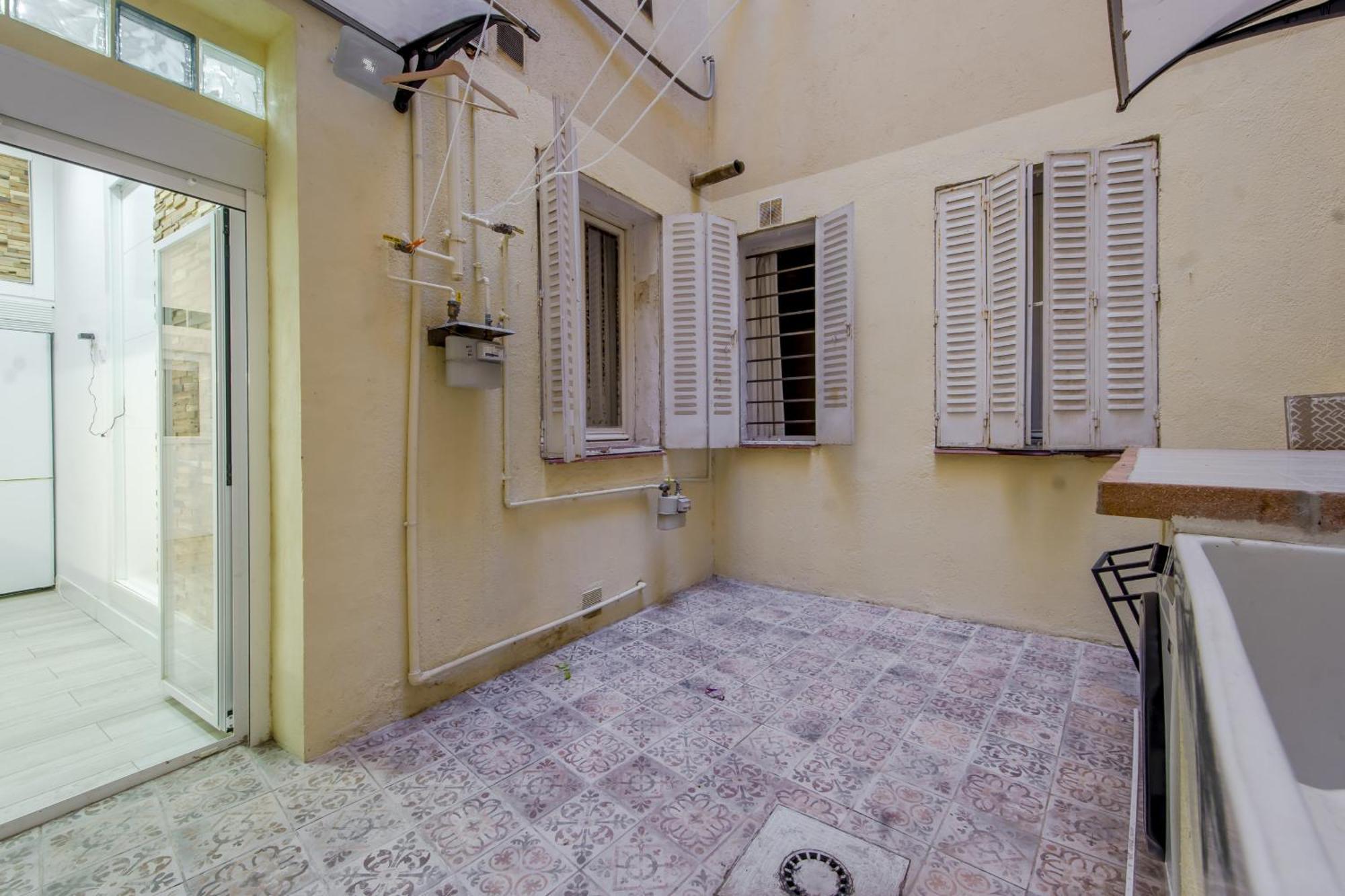 C-almendro, Nuevo Piso En El Corazon De E1 Apartamento *